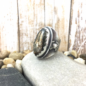 Mandana Studios sterling silver OCEAN DREAM RING, crab claw ring, resin jewelry