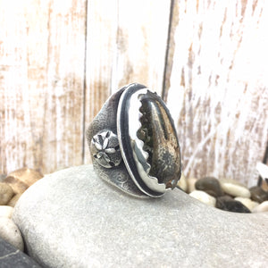 Mandana Studios sterling silver OCEAN DREAM RING, crab claw ring, resin jewelry