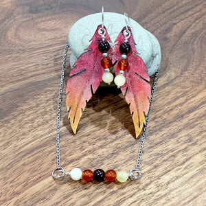 Garnet, carnelian and yellow jade pendant and earring set